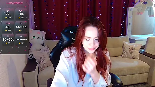 Snapshot of Sidney_blush chatting on 11-30-25, 03:32 Sidney blush online show from 11-30-25, 03:32