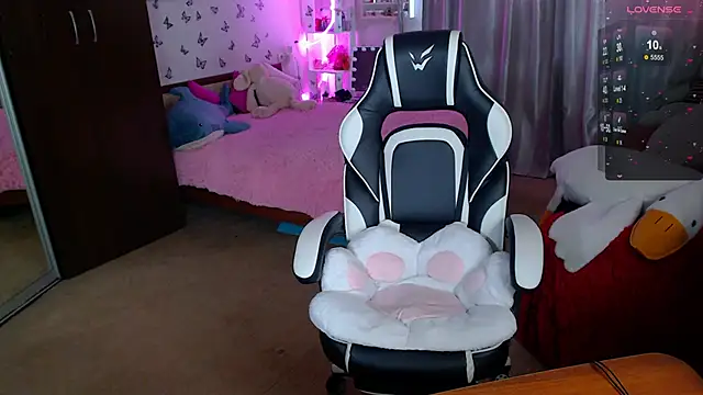 Sidney blush online show from 02-27-26, 04:45