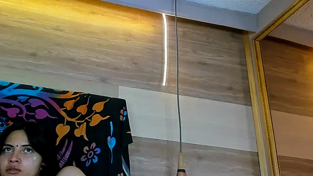 Cori Paige online show from 10-29-25, 04:04