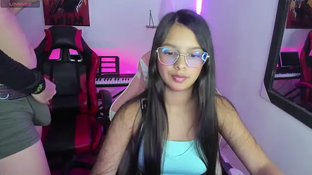 jessi and boy online show from 03-07-26, 07:11