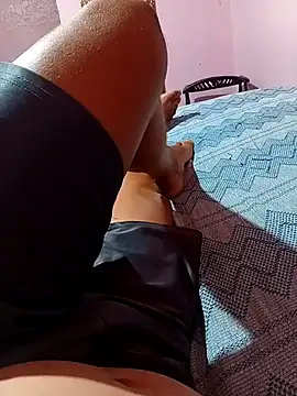 Snapshot of rau_4455 chatting on 11-12-25, 12:27 rau 4455 online show from 11-12-25, 12:27