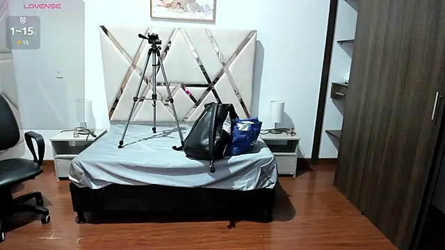 Kylie2211 online show from 09-13-25, 02:00