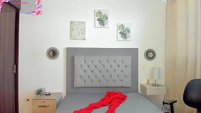 Kylie2211 online show from 10-02-25, 08:38