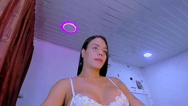 LatinVenuz online show from 06-10-26, 11:24