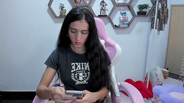 SharonSander online show from 12-15-24, 08:52