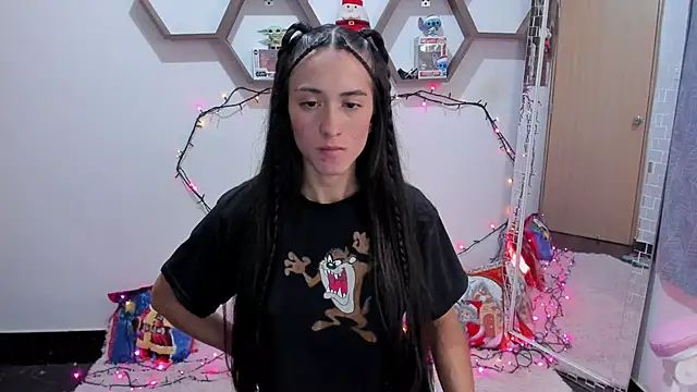 SharonSander online show from 12-22-24, 04:50