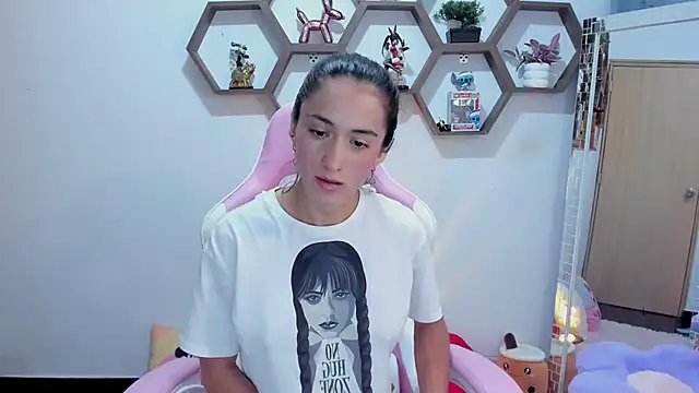 SharonSander online show from 01-11-25, 03:13