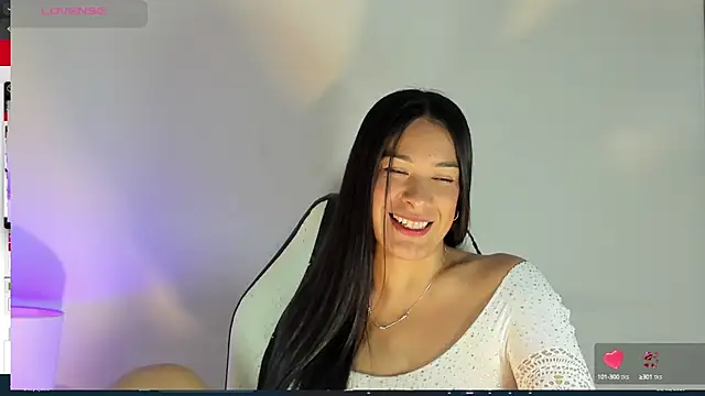 bella hadid1  online show from 02-16-25, 07:04