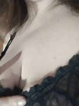 Snapshot of _angel_naturally_ chatting on 01-18-25, 10:28  angel naturally  online show from 01-18-25, 10:28