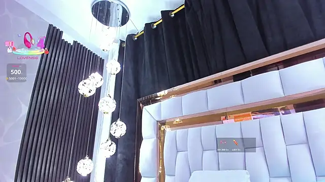 SarayRoyse online show from 04-01-26, 07:44