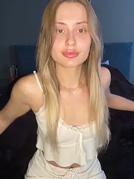 Sweet  Milly online show from 12-17-24, 10:23