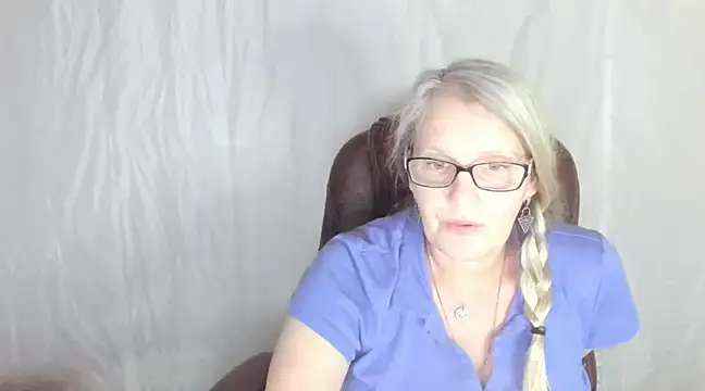 irinamaux online show from 02-26-25, 03:08