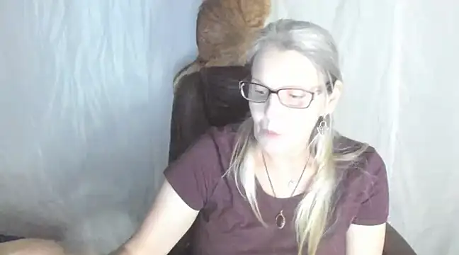 irinamaux online show from 02-27-25, 04:32