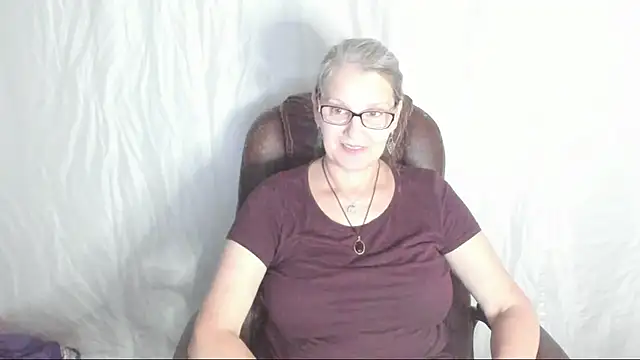 irinamaux online show from 02-28-25, 03:26