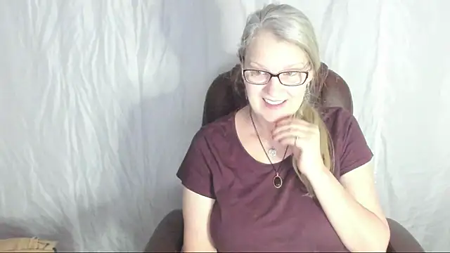 irinamaux online show from 03-02-25, 05:23