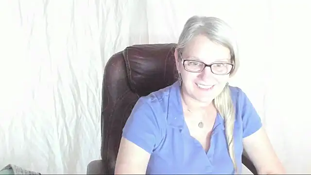 irinamaux online show from 03-08-25, 01:57