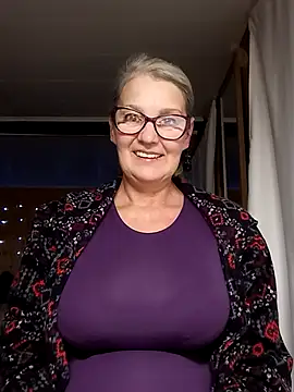 irinamaux online show from 10-03-25, 03:25