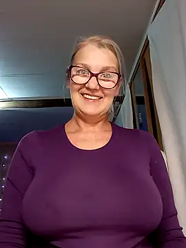 irinamaux online show from 10-15-25, 06:46