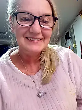 irinamaux online show from 04-09-26, 07:58