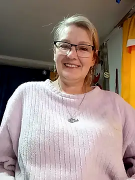 irinamaux online show from 04-28-26, 07:13