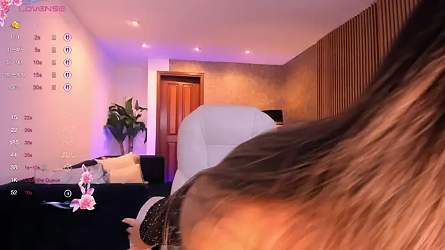 Snapshot of celeste_rosse chatting on 09-19-25, 08:20 celeste rosse online show from 09-19-25, 08:20