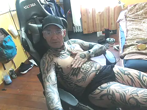 Tomi18cmm2 online show from 04-06-26, 10:27