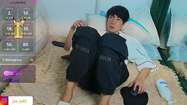 Levii Ackermann online show from 03-08-25, 12:00