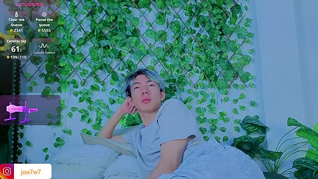 Levii Ackermann online show from 10-08-25, 01:53