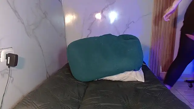 mollyguns online show from 02-22-26, 08:18