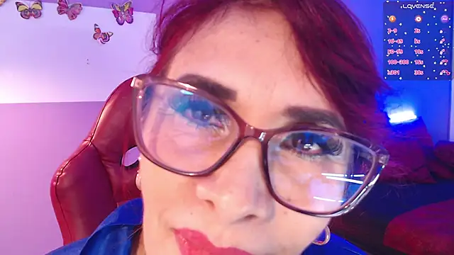 Snapshot of fransheska_rossi chatting on 02-13-25, 06:27 fransheska rossi online show from 02-13-25, 06:27