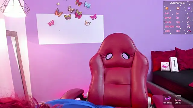 Snapshot of fransheska_rossi chatting on 02-21-25, 03:32 fransheska rossi online show from 02-21-25, 03:32