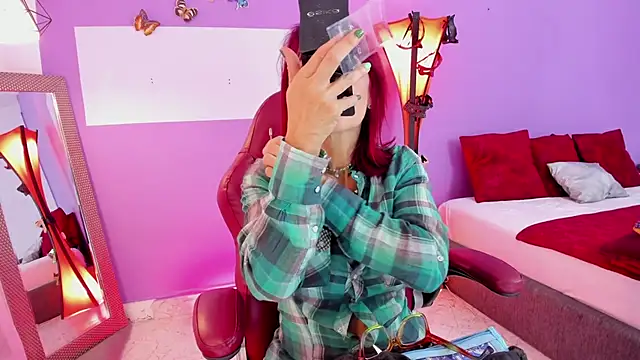 Snapshot of fransheska_rossi chatting on 03-10-25, 12:15 fransheska rossi online show from 03-10-25, 12:15