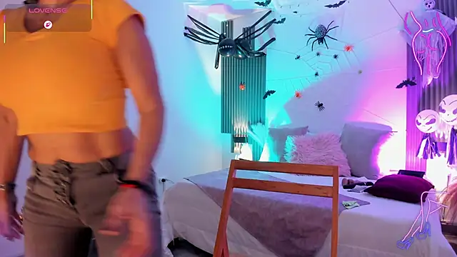 Snapshot of fransheska_rossi chatting on 10-27-25, 12:42 fransheska rossi online show from 10-27-25, 12:42