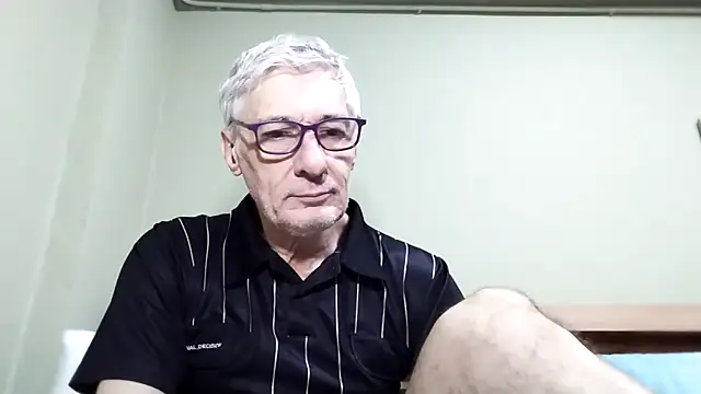 BIGUNCUTHARDCOCK online show from 11-20-25, 12:00