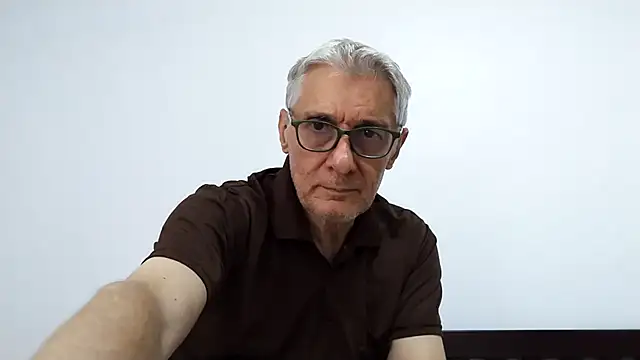 Snapshot of BIGUNCUTHARDCOCK chatting on 05-15-26, 11:45 BIGUNCUTHARDCOCK online show from 05-15-26, 11:45