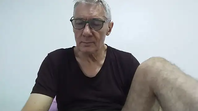 Snapshot of BIGUNCUTHARDCOCK chatting on 06-02-26, 12:01 BIGUNCUTHARDCOCK online show from 06-02-26, 12:01