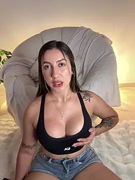 Sarapalmer1 online show from 02-17-25, 11:20