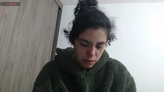 Anne purple online show from 03-10-25, 01:43