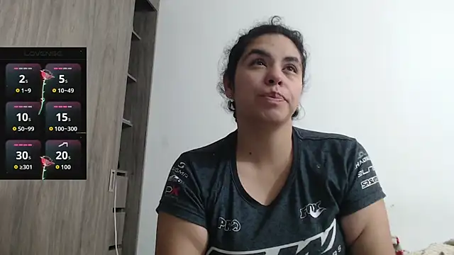 Anne purple online show from 10-24-25, 02:24