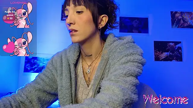 Sakura and yuki online show from 12-19-24, 02:46
