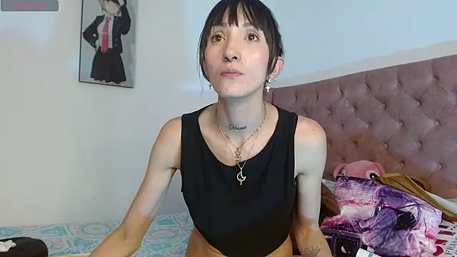 Sakura and yuki online show from 02-11-25, 05:18