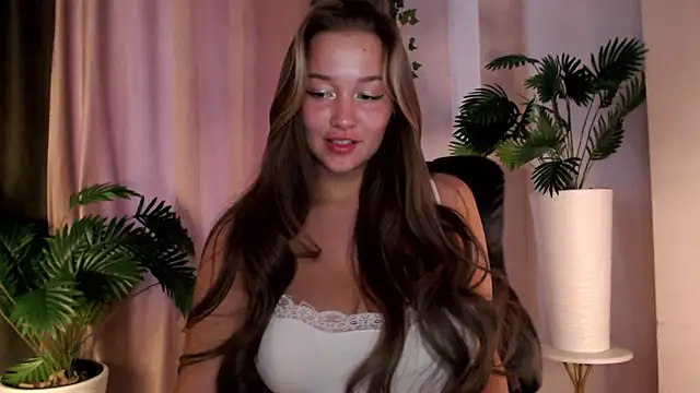 Snapshot of Milk_Bunny chatting on 02-26-25, 09:42 Milk Bunny online show from 02-26-25, 09:42