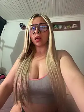 CristalGmez online show from 10-23-25, 03:06