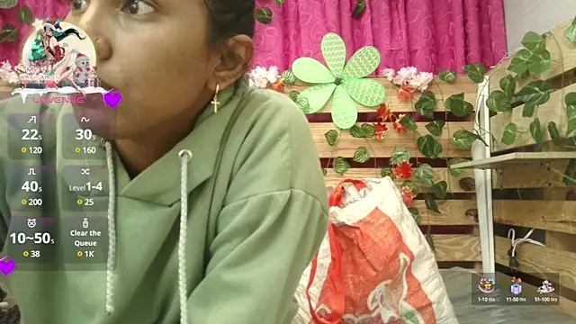 Snapshot of Elsa_Parisi chatting on 12-29-24, 03:46 Elsa Parisi online show from 12-29-24, 03:46