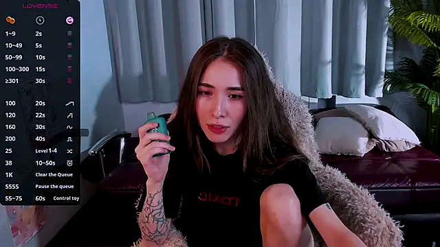 Snapshot of ashleyro1 chatting on 11-26-25, 07:53 ashleyro1 online show from 11-26-25, 07:53