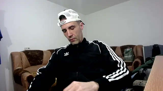 I like older menn online show from 02-13-26, 06:20