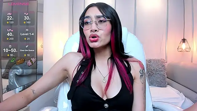 AzuraKindong online show from 01-08-25, 10:16