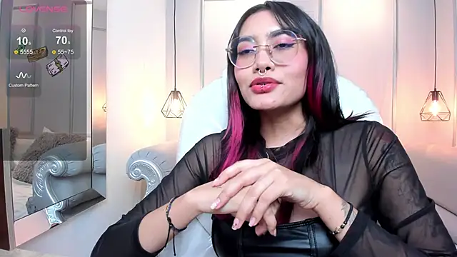 AzuraKindong online show from 01-10-25, 01:32