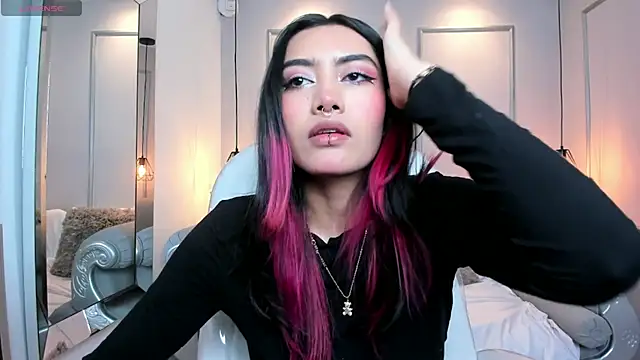 AzuraKindong online show from 01-27-25, 07:13