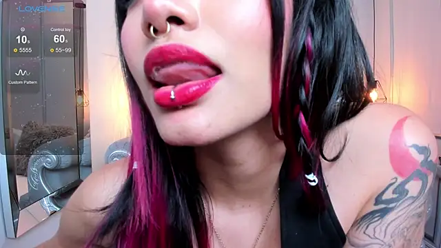 AzuraKindong online show from 02-11-25, 10:18